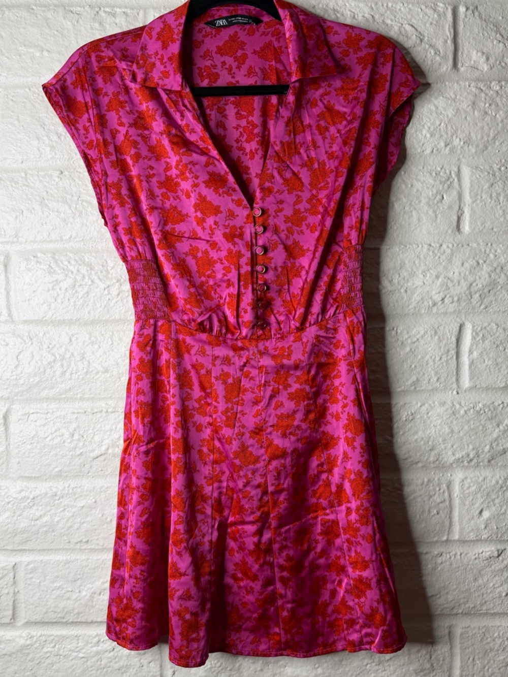 ZARA Red and Pink MINI DRESS Buttons Short Satin Feel Floral Print